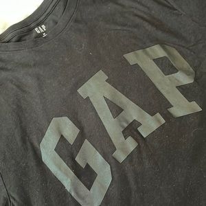 GAP Black on black shirt
